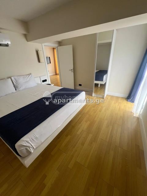 Продаётся 3-комнатная квартира в Батуми, Orbi City Block C