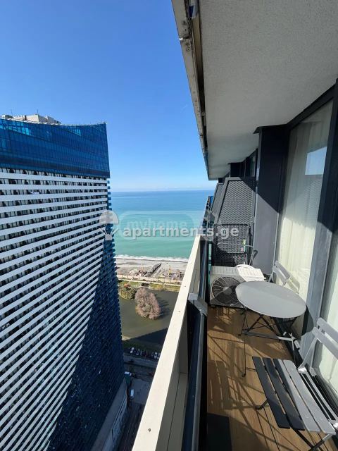Продаётся 1-комнатная квартира в Батуми, Orbi City Block D