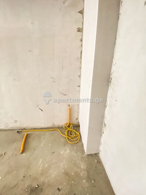 იყიდება 2 ოთახიანი ბინა თბილისში