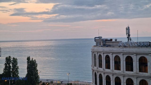 Посуточно сдаётся 1-комнатная квартира в Батуми