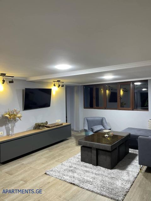5-room house for rent in Batumi