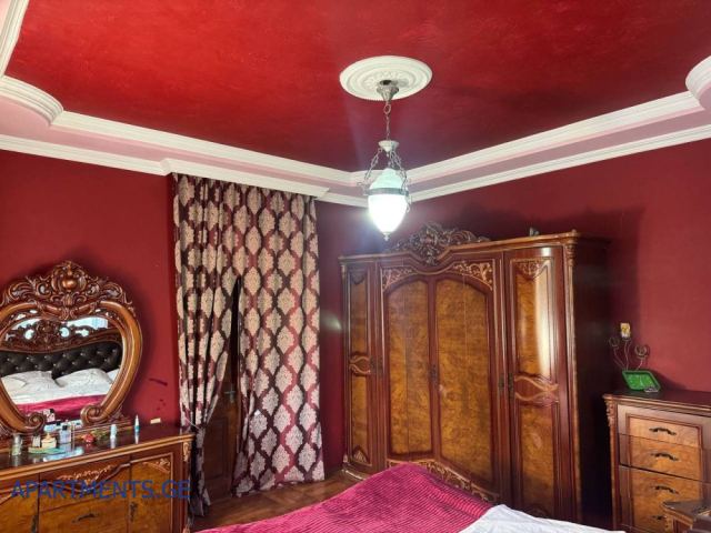 7-room house for sale in Batumi