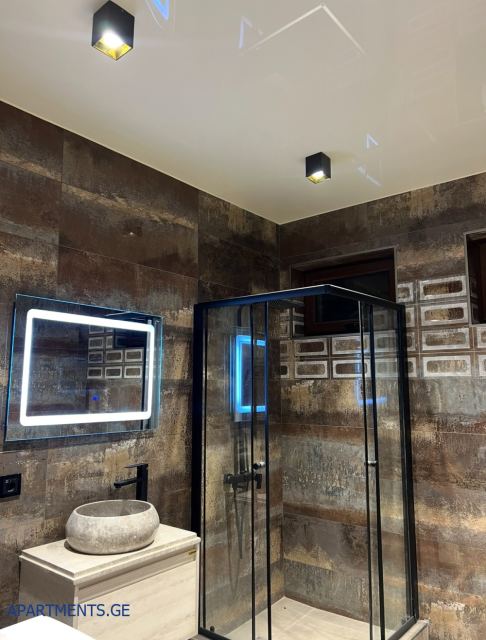 8-room house for sale in Tbilisi