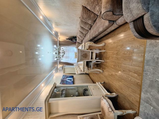 4-room apartment for daily rent in Batumi